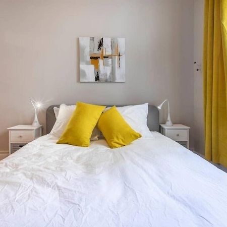 The Red Heart Of Annecy - Beautiful Apartment For 4 People Exteriör bild