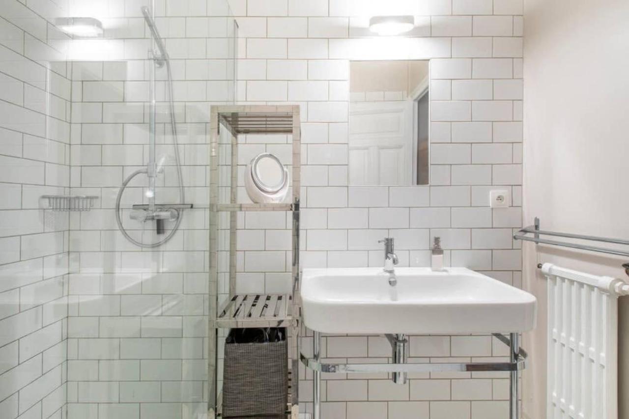 The Red Heart Of Annecy - Beautiful Apartment For 4 People Exteriör bild