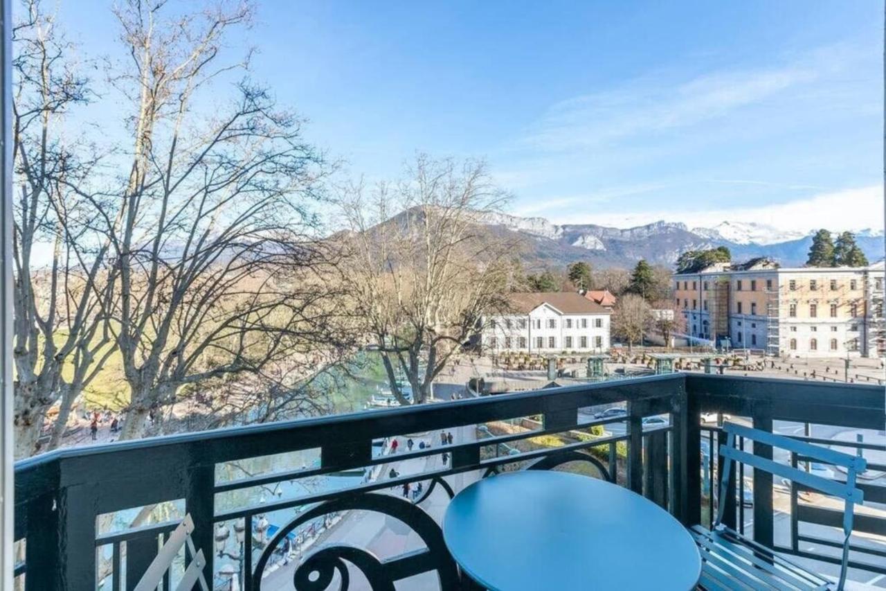 The Red Heart Of Annecy - Beautiful Apartment For 4 People Exteriör bild