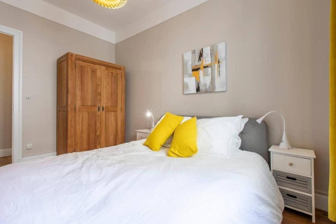 The Red Heart Of Annecy - Beautiful Apartment For 4 People Exteriör bild