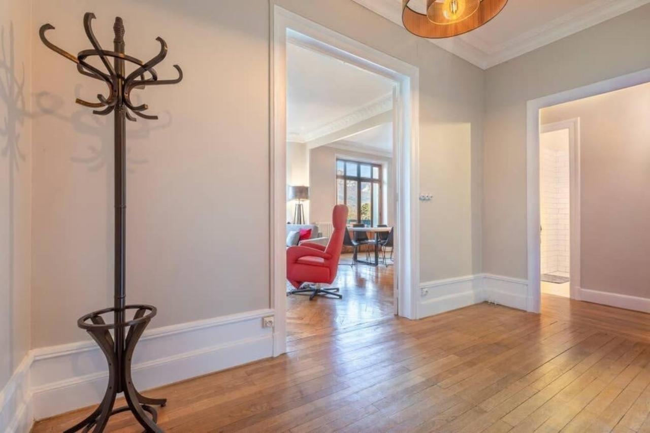 The Red Heart Of Annecy - Beautiful Apartment For 4 People Exteriör bild
